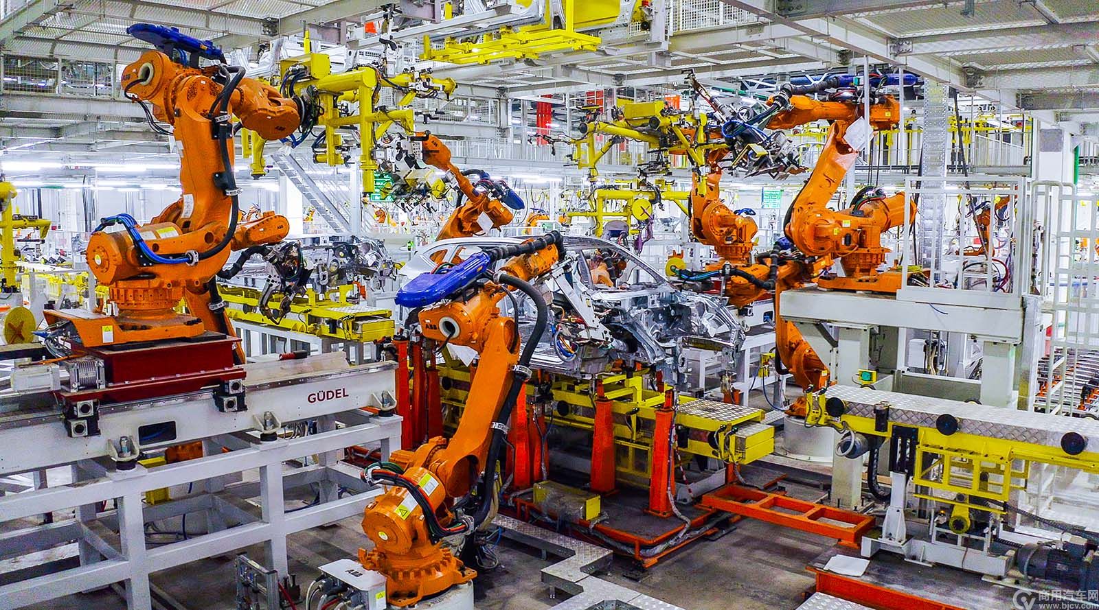 “燈塔工廠”、無人化工廠和智能工廠等新型工廠大量涌現(xiàn)——中國迅速擁抱智能化浪潮